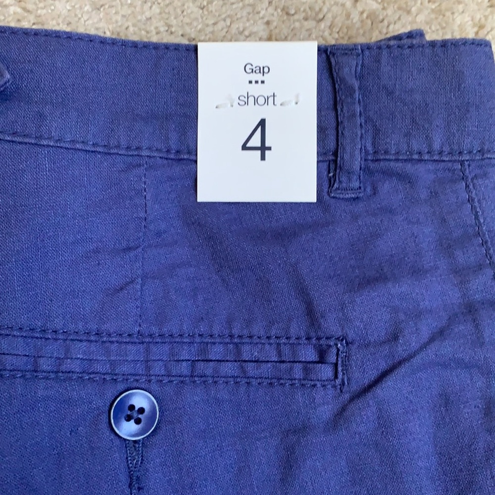 NWT Gap women’s shorts. Size 4